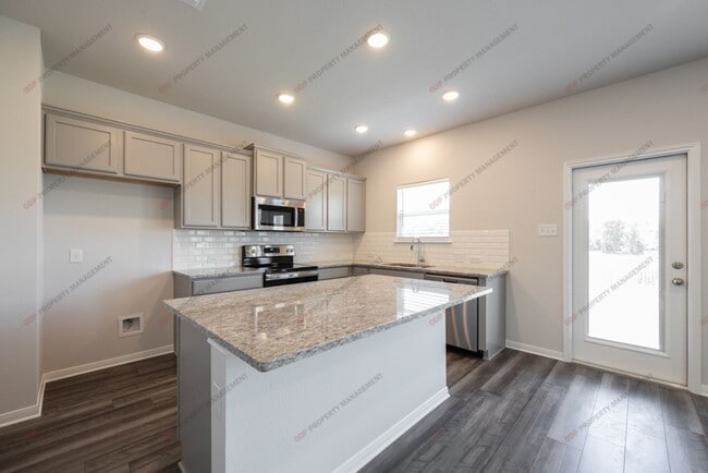 Photo - 5321 Friars Lp