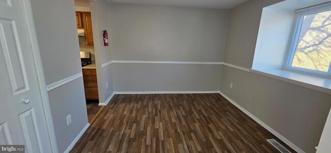 Photo - 6974 Knighthood Ln