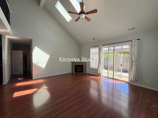 Photo - 19076 SW York St