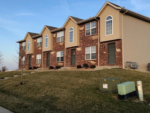 Photo - 2115 Suncrest Unit 2115
