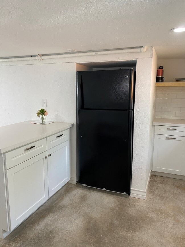 Photo - 2204 Terry St