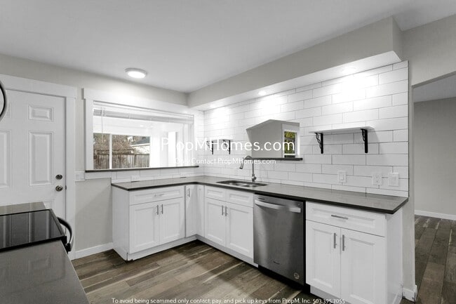 Photo - Updated Three Bedrom Home in Brentwood-Darlington!