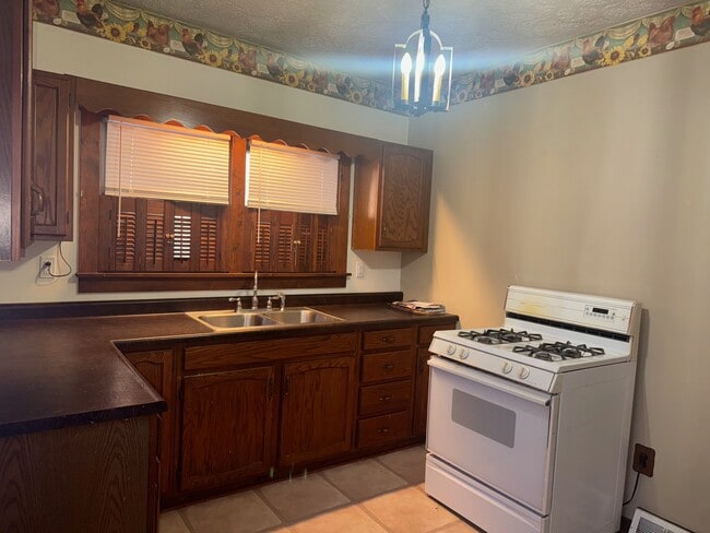 Photo - 1951 Route 481