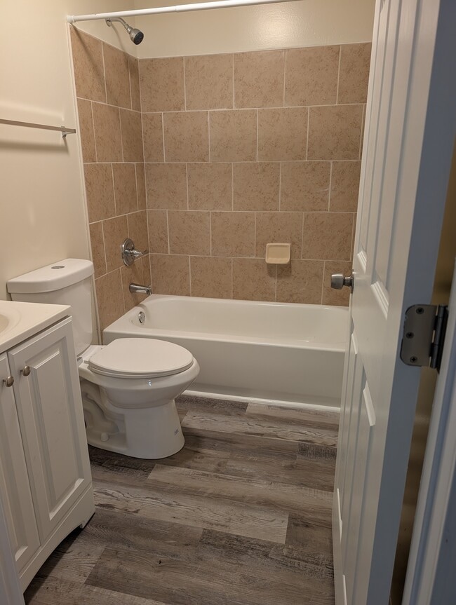 Photo - 809 Welworth St