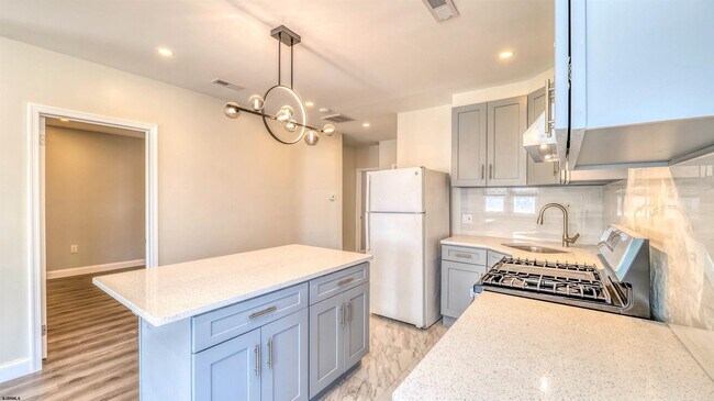 Photo - 5201 Ventnor Ave Apartment Unit 2