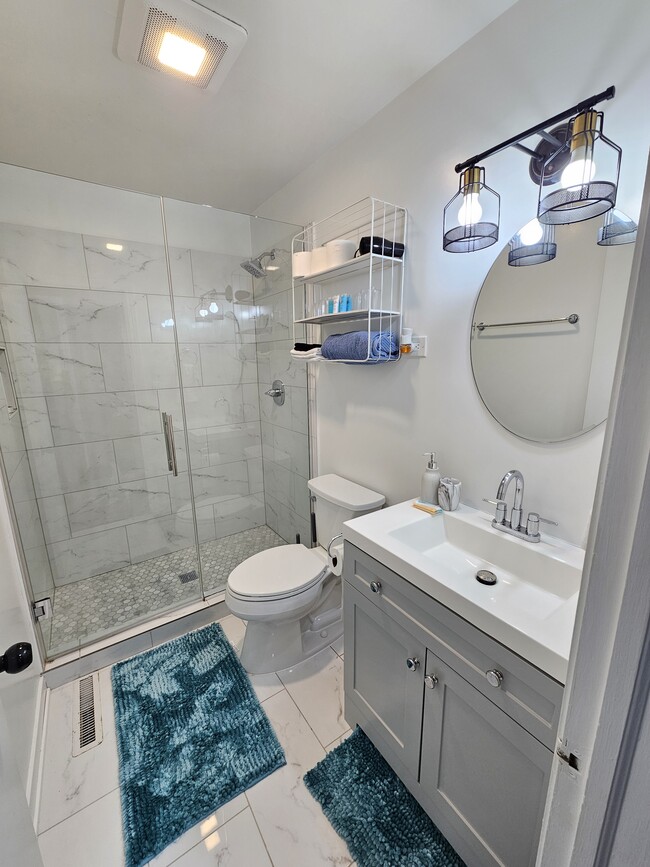 Photo - 1112 Palmer Pl