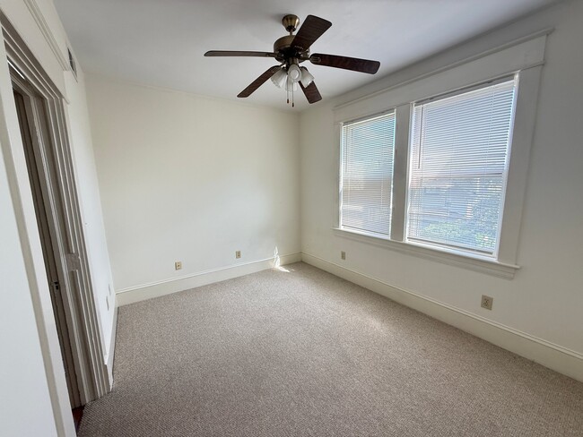 Photo - 2147-2149 Berkley Ave SW Unit 2149