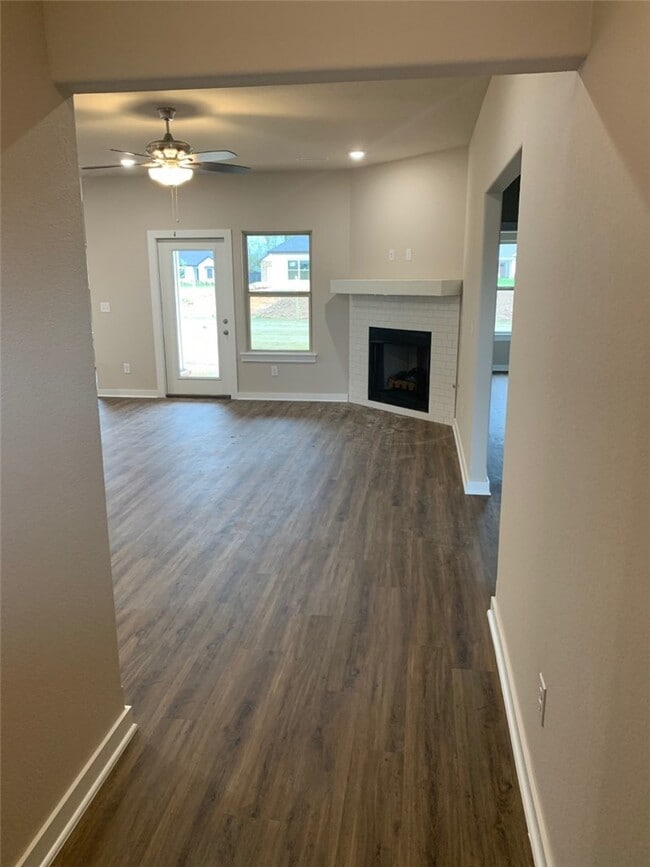 Photo - 403 N Otoe St