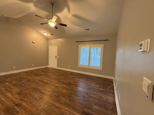 Photo - 106 Moonstone Ct