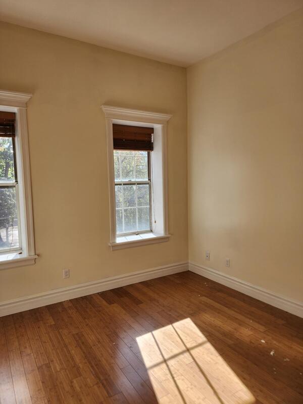 Photo - 15 S Hamilton St