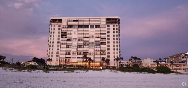 Building Photo - 3820 Gulf Blvd Rental