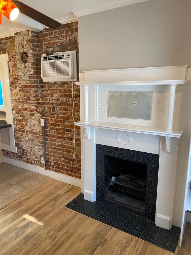 Photo - Cozy, charming 2 bedroom in Denver - Available June 1, 2026!