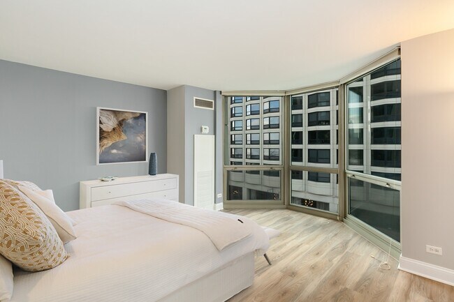 Photo - 195 N Harbor Dr Unit 406