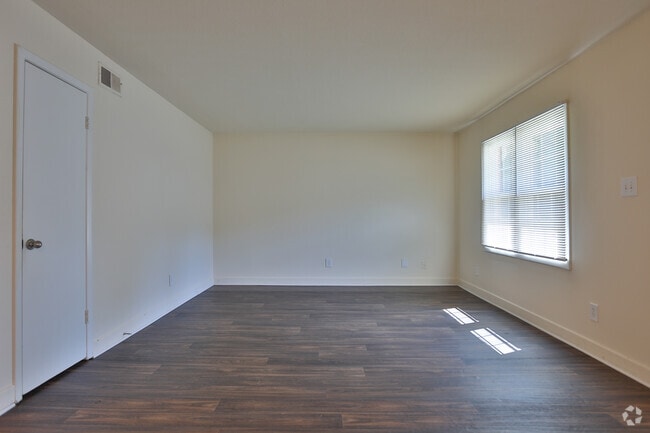 Photo - Woodstream Farms Apartments