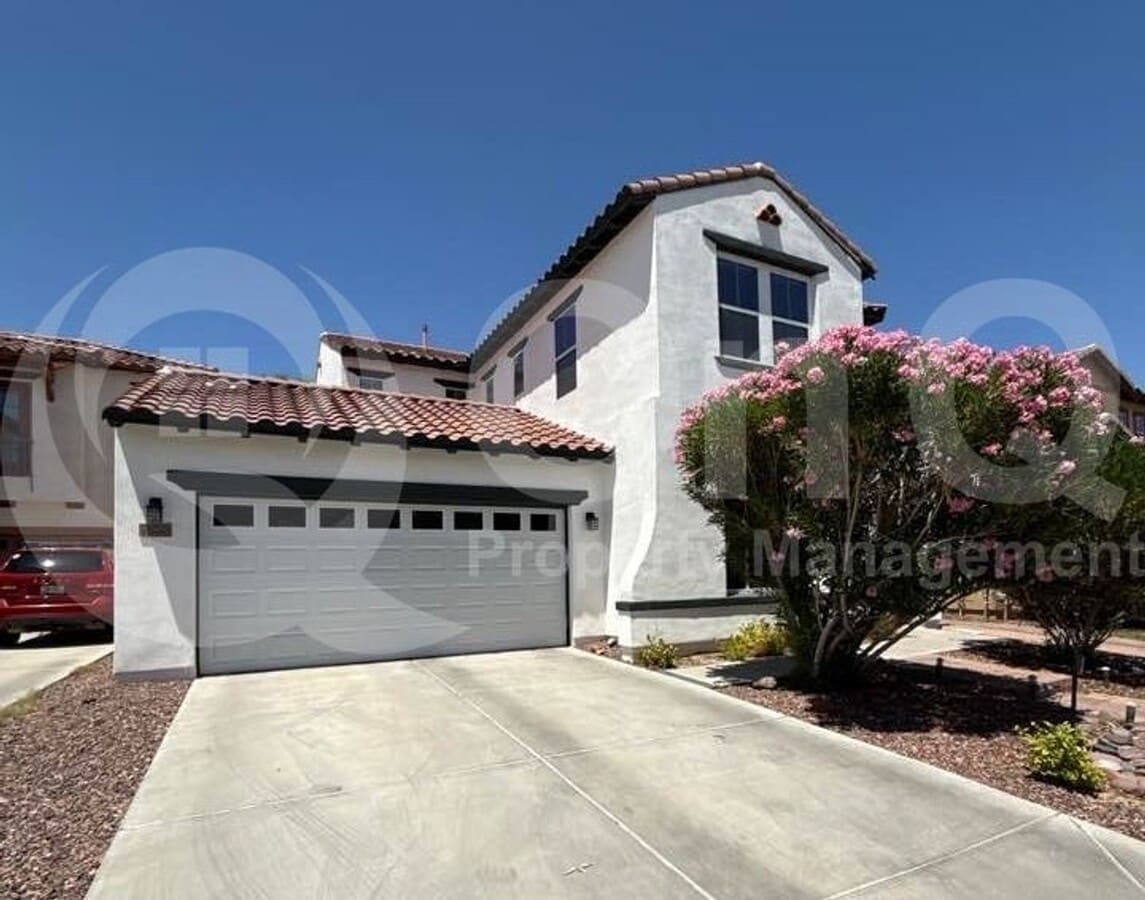 Photo - 1090 W Caroline Ln House