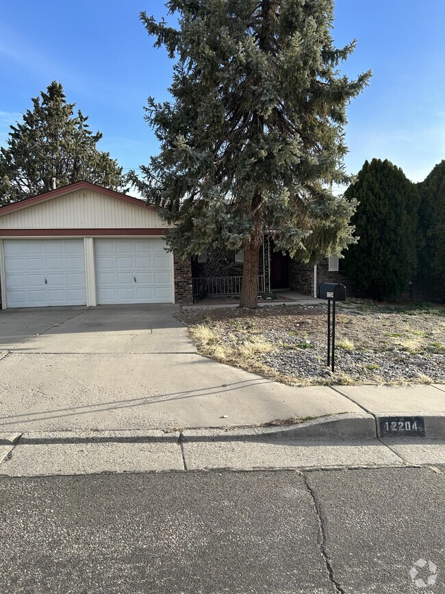 Building Photo - 12204 Baja Dr NE Rental