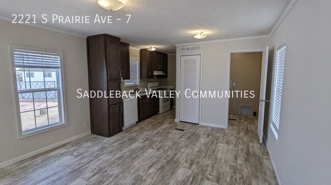 Photo - 2221 S Prairie Ave