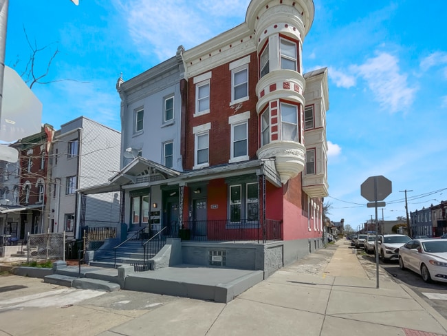 Building Photo - 1101 N 41st St