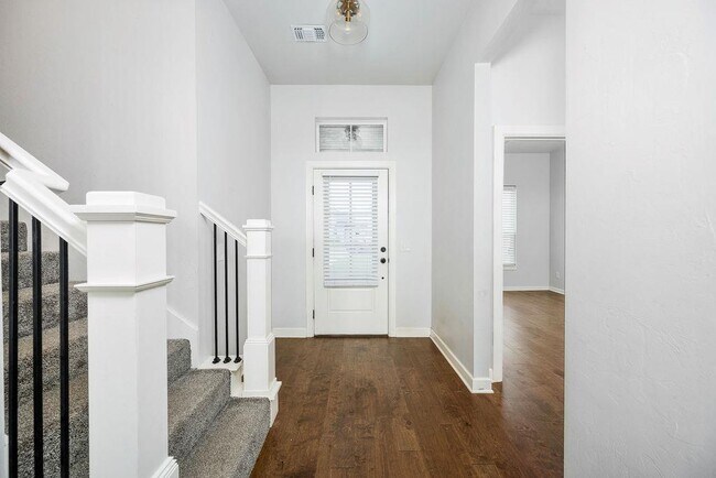 800 Firefork Ave