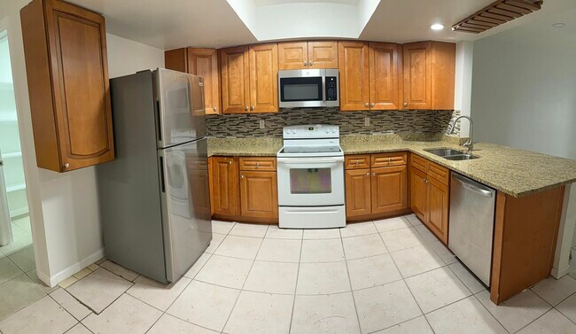 Photo - 7801 NW 70th Ct