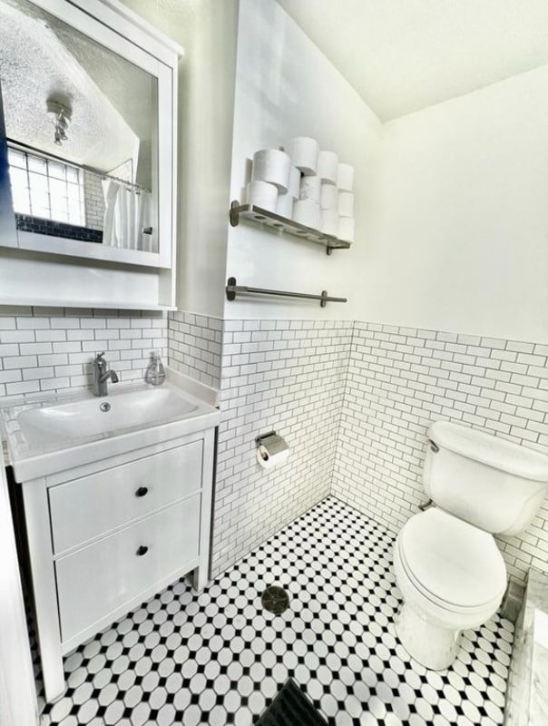 Photo - 416 E Main St