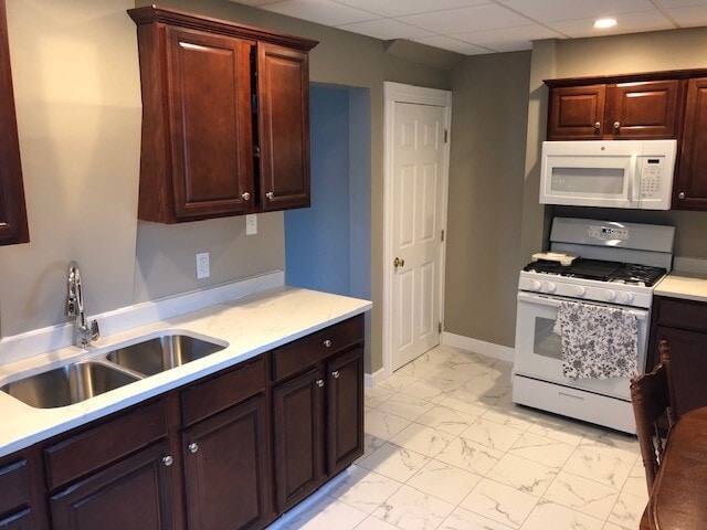 kitchen - 532 W 1st St Unit 532 W First st