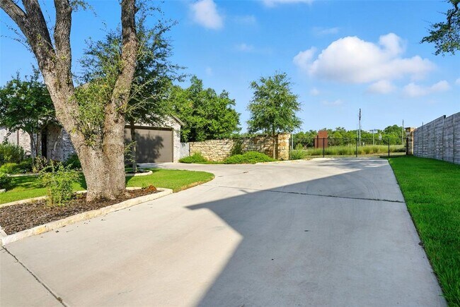 Photo - 104 Arrowhead Mound Rd