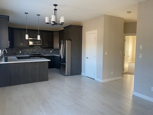 Photo - 2389 Lund Rd