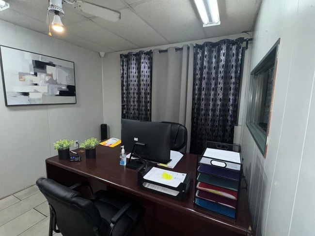 Photo - 305 Magnolia Ave