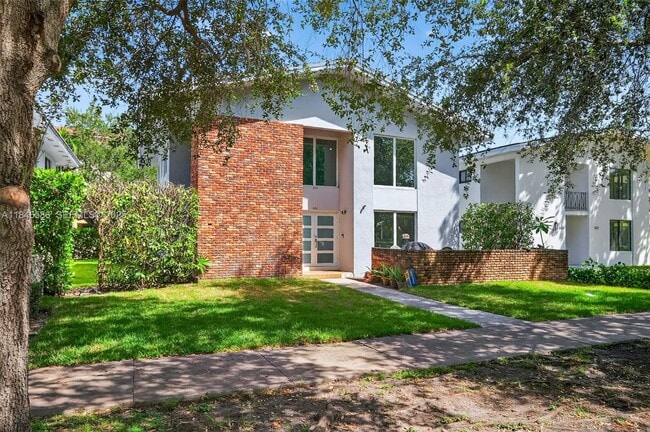 Building Photo - 539 Menendez Ave Unit 539