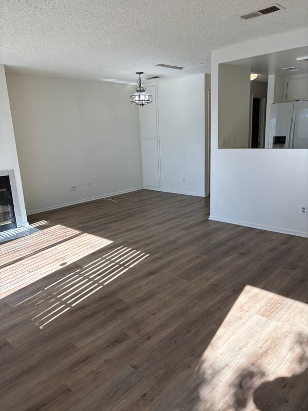 Photo - 8141 Lampson Ave Unidad 3