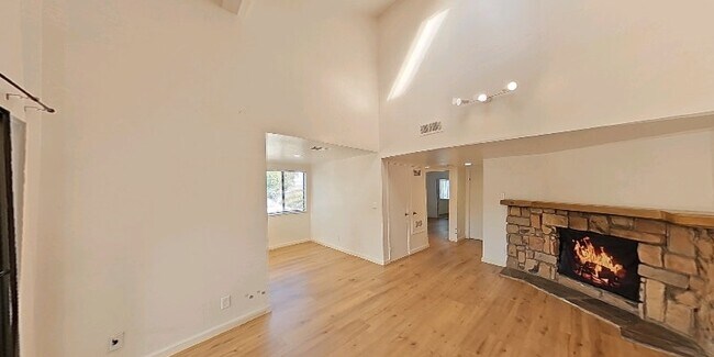 Photo - 434 S Willard Ave