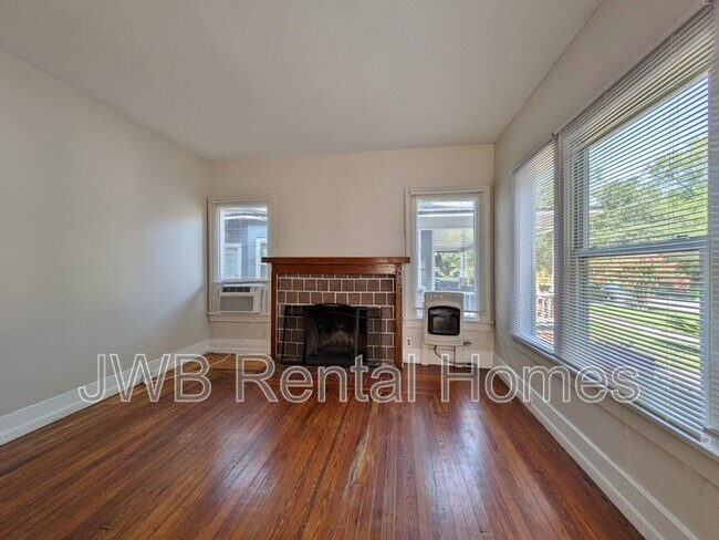 Photo - 2022 Dellwood Ave Unidad #1
