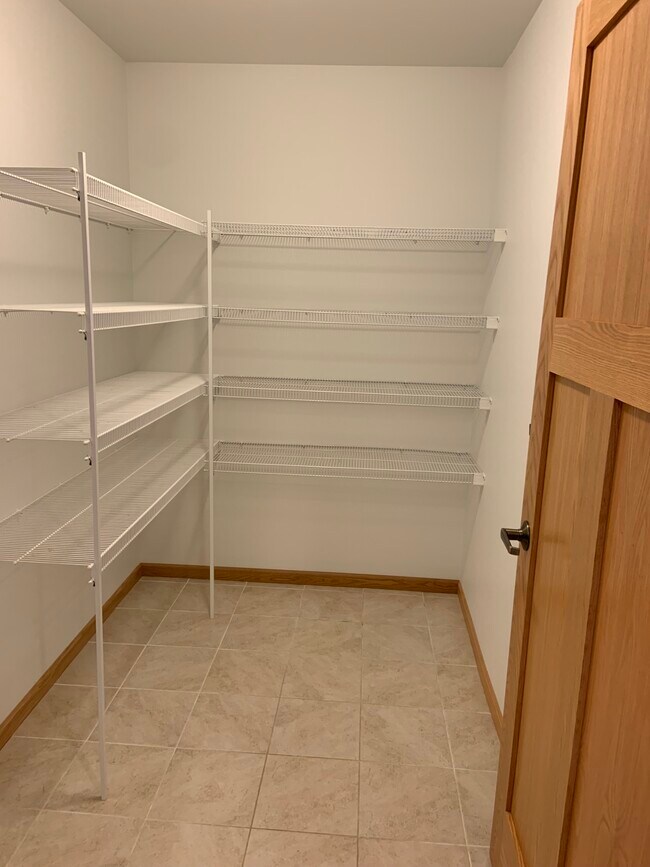 Photo - 3636 Calvert Rd Unidad 402
