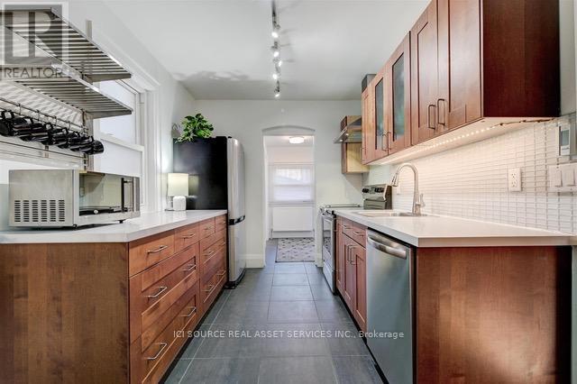 Photo - 176 Pendrith St