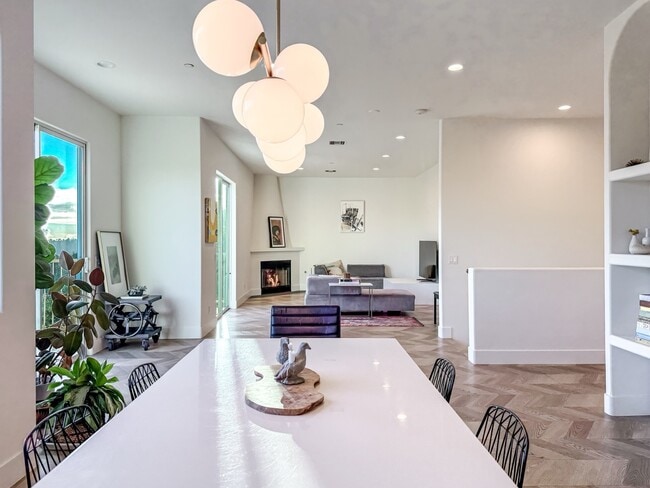 Photo - 974 Nordica Dr