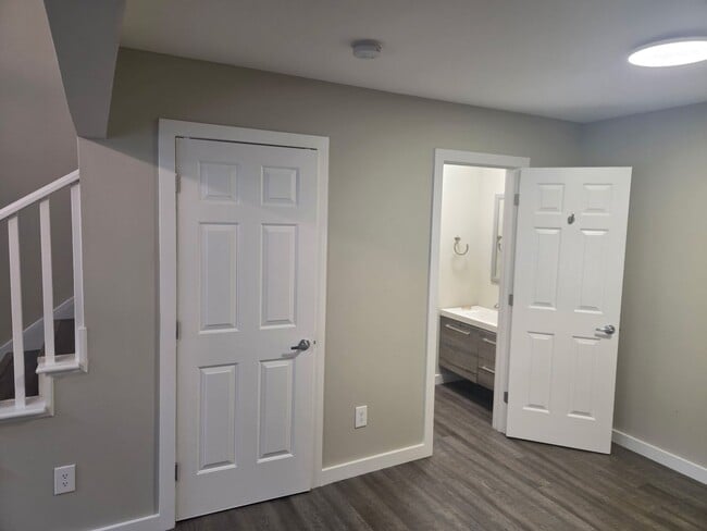 Building Photo - West End Lofts Unit 1006-G