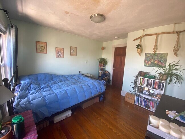 Photo - 58 Atherton Rd Unit 2