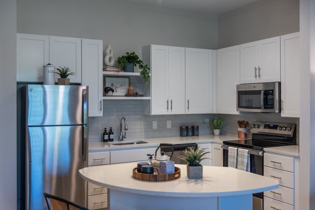 Photo - Acclaim at the Hill