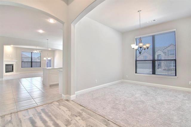 Photo - 2417 Griffith Park Dr