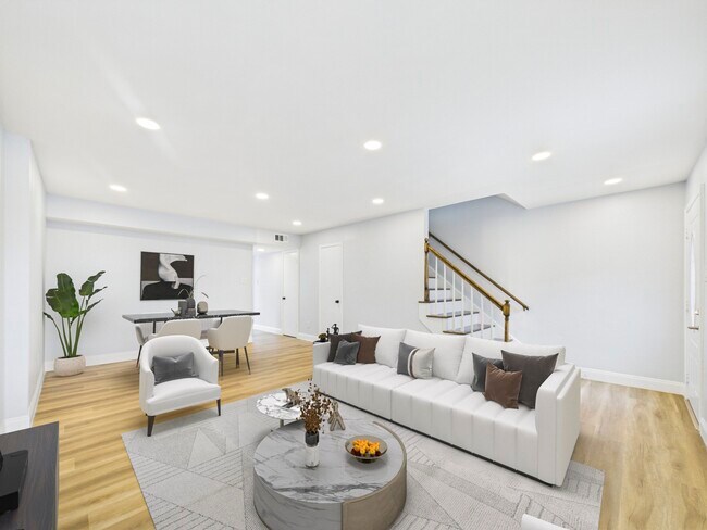 Photo - 10380 Briar Forest Dr Unit 32/6