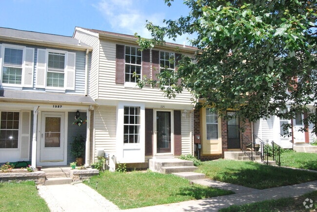 Building Photo - EDGEWOOD - WOODBRIDGE CENTER TOWNHOUSE