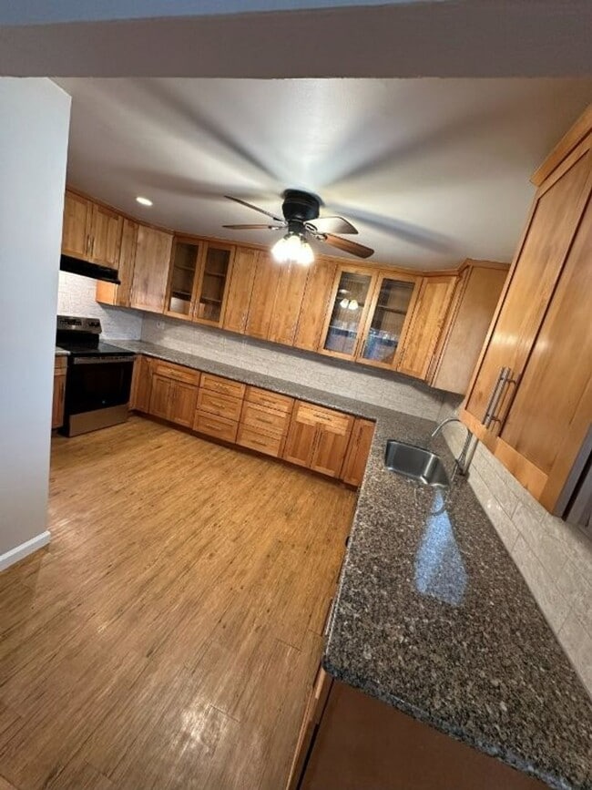 Photo - 3455 Redwood Ct Unit #4