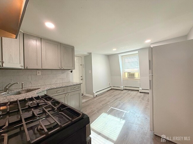 Photo - 410 High St Unidad 3