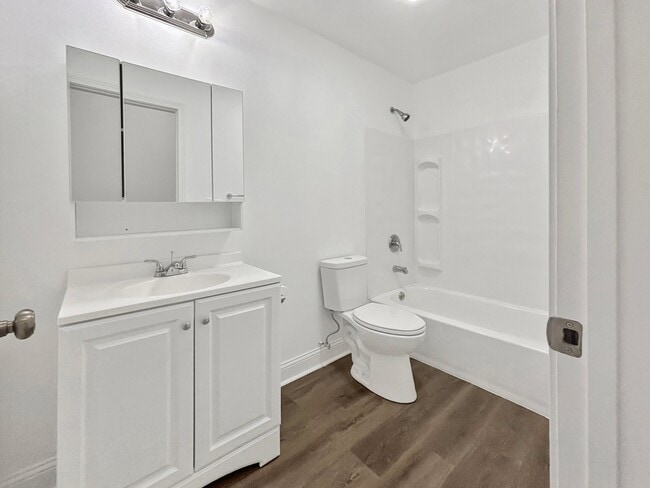 Photo - 4030 N Miro St