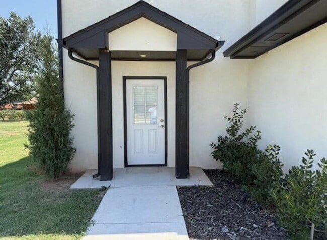 Photo - 604 Abadan Dr