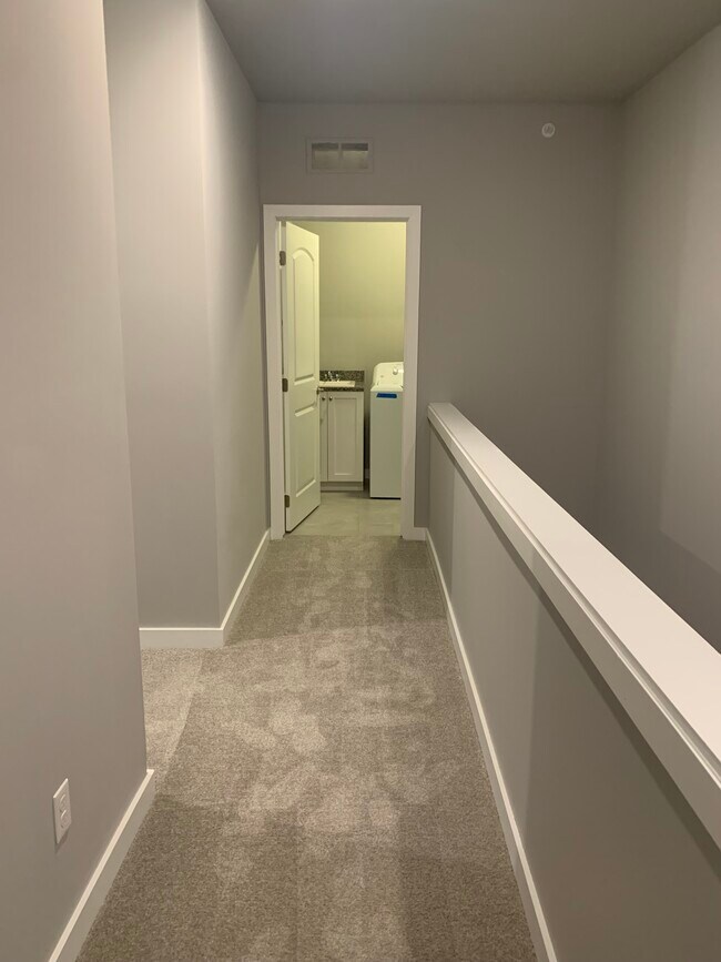 Shelby Pointe Village Apartments For Rent in Shelby Township, MI