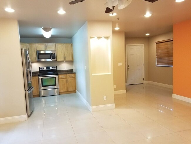 Photo - Pet Friendly, Ground Level, W/D, Great Location, Private fenced yard!