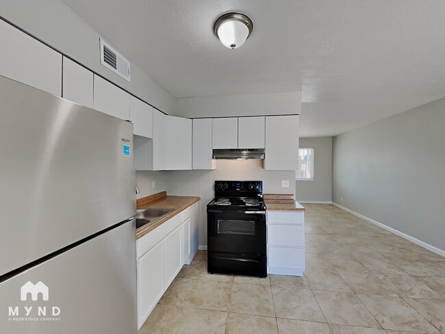 Photo - 640 Hause Ave