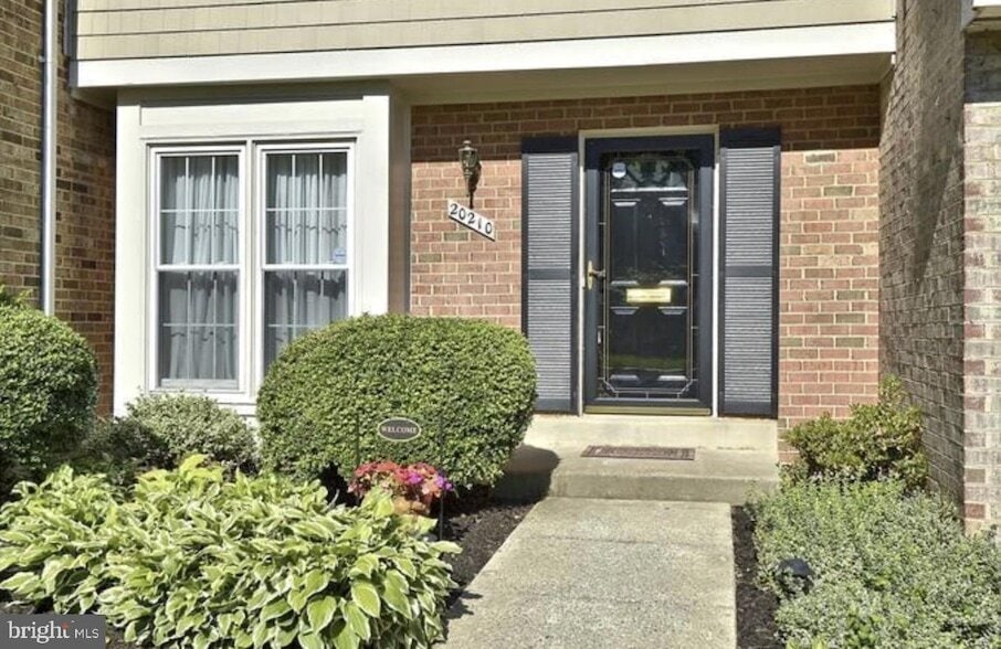 Photo - 20210 Maple Leaf Ct